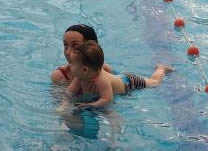 Clases de natación para bebés - Matrontación